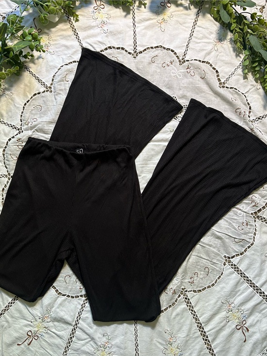 Windsor Pants - Windsor black ribbed flare pants